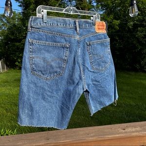 Levi's 505 Straight Fit Raw Hem Cut Off Blue Jean Shorts Sz 36